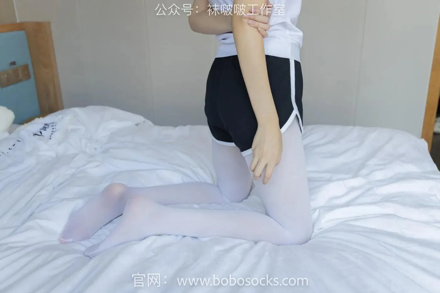[BoBoSocks袜啵啵]NO.108 小甜豆-皮鞋、厚白丝、踩奶油蛋糕剧情 [137P]插图7